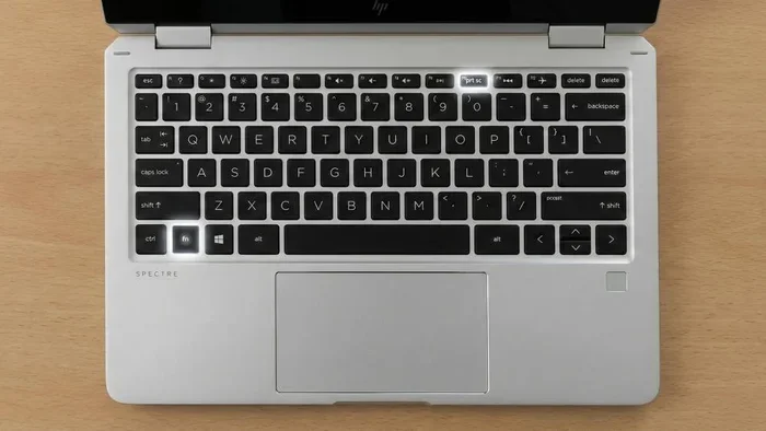 Where Is The Print Screen Key Located On Hp Keyboard