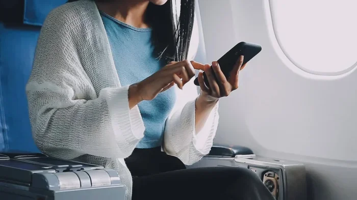 Can I Use My Cell Phone On Jetblue During a Flight