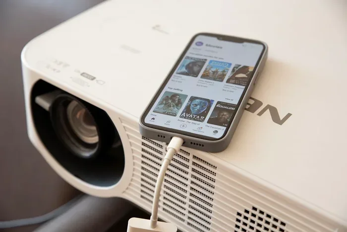 Can I Connect My Phone To A Projector As Bluetooth