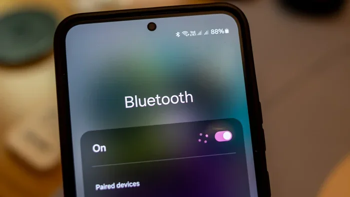 Can Anyone See Your Bluetooth and Track Your Phone